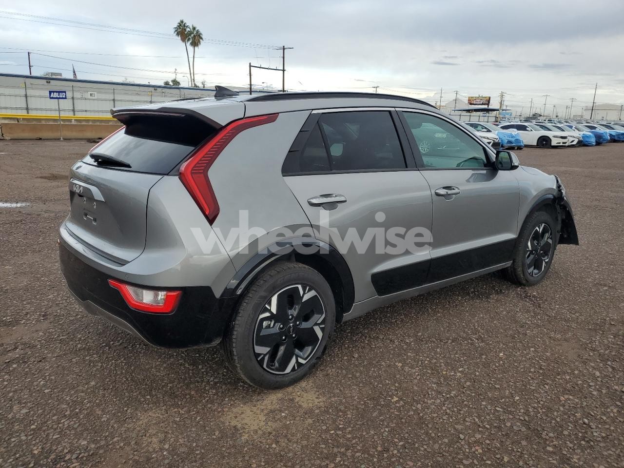 Photo 3 of 2024 KIA NIRO WIND (VIN KNDCR3L16R5103075)