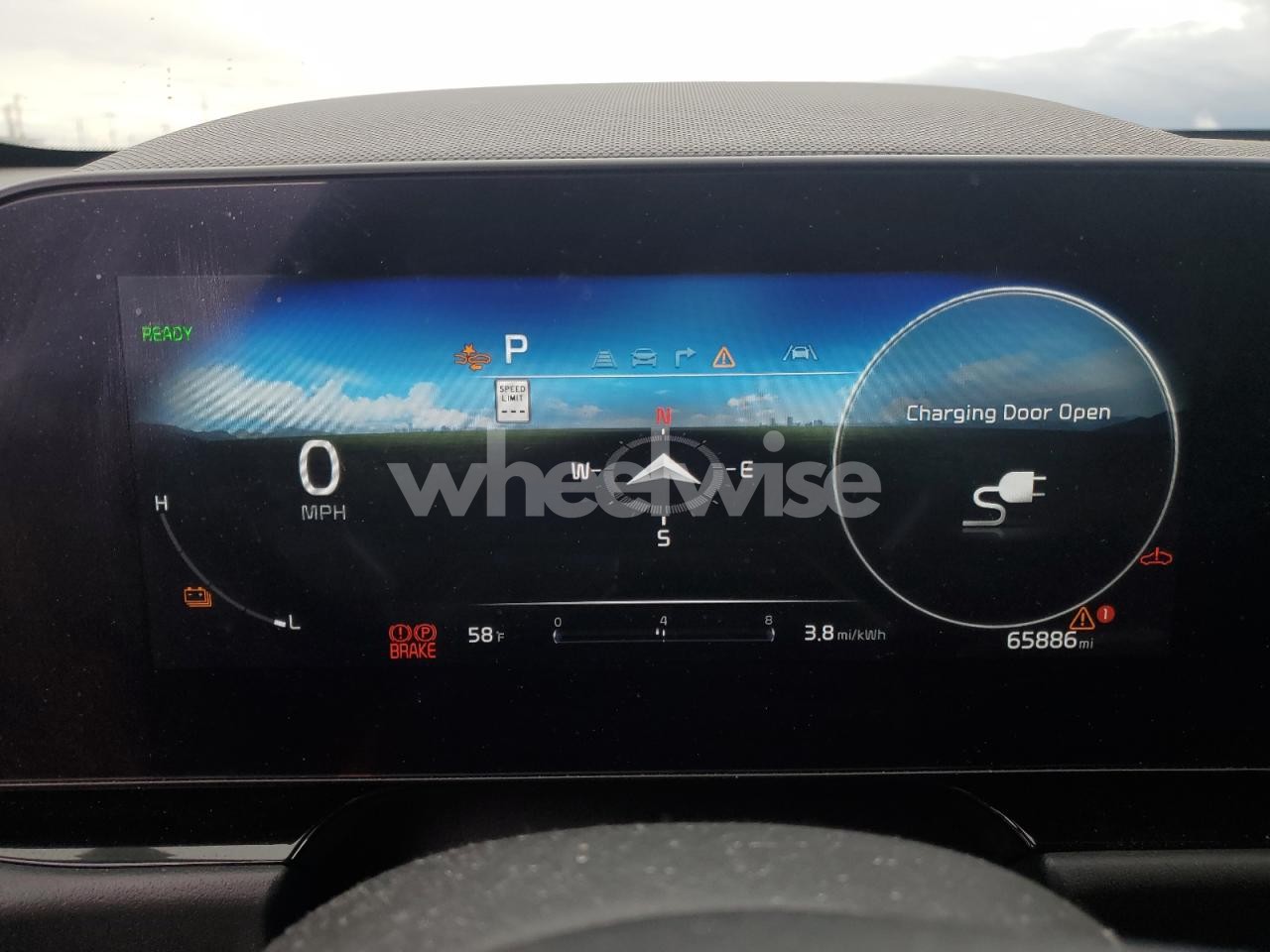Photo 9 of 2024 KIA NIRO WIND (VIN KNDCR3L16R5103075)