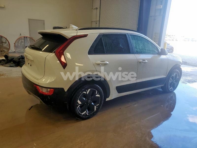 Photo 4 of 2024 KIA NIRO WIND (VIN KNDCR3L18R5122498)