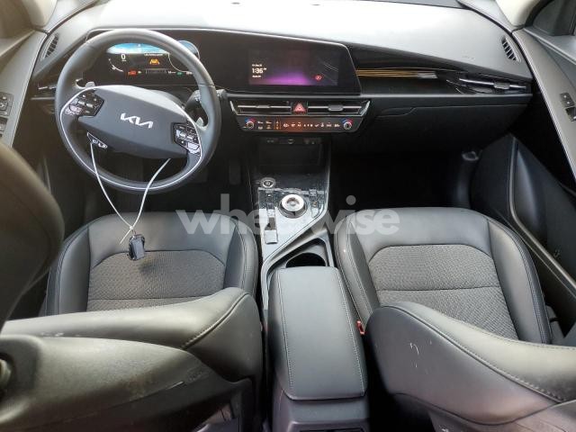 Photo 4 of 2024 KIA NIRO WIND (VIN KNDCR3L18R5123120)