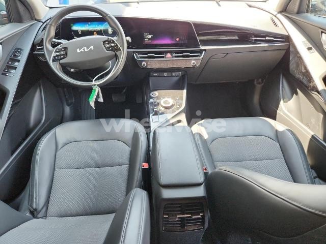 Photo 3 of 2023 KIA NIRO WIND (VIN KNDCR3L19P5034640)