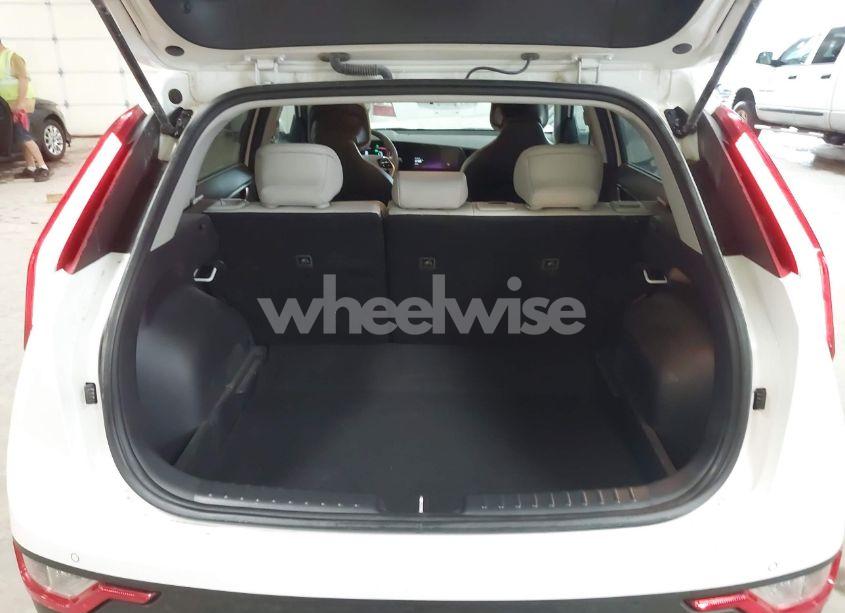 Photo 16 of 2024 Kia Niro EX (VIN KNDCR3LE0R5121073)