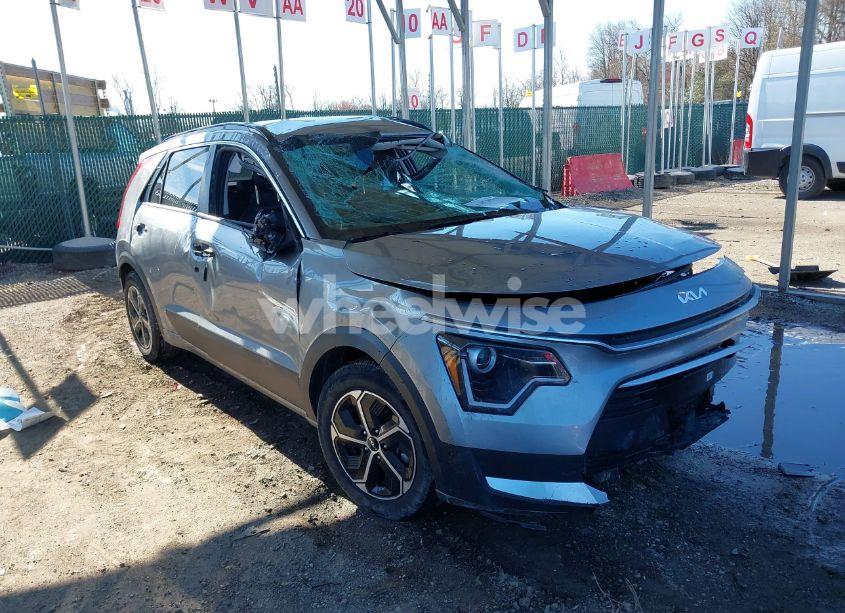2023 Kia Niro EX (VIN KNDCR3LE2P5054490) main photo