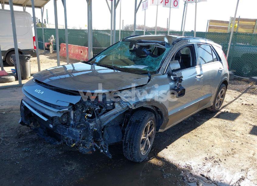 Photo 2 of 2023 Kia Niro EX (VIN KNDCR3LE2P5054490)