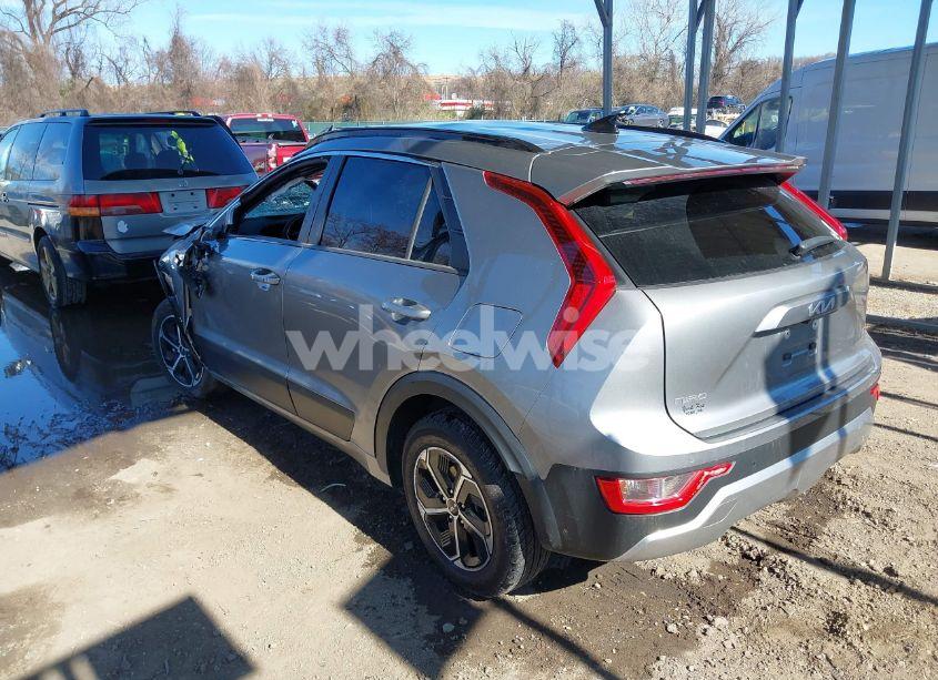 Photo 3 of 2023 Kia Niro EX (VIN KNDCR3LE2P5054490)