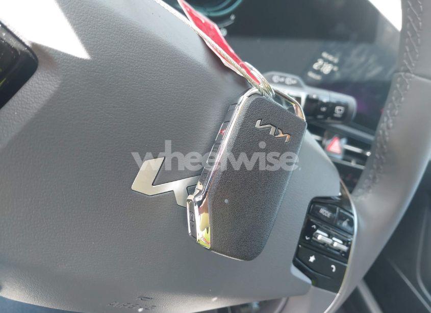 Photo 11 of 2025 Kia Niro EX (VIN KNDCR3LE8S5234310)