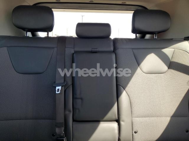 Photo 2 of 2023 KIA NIRO EX (VIN KNDCR3LE9P5052784)