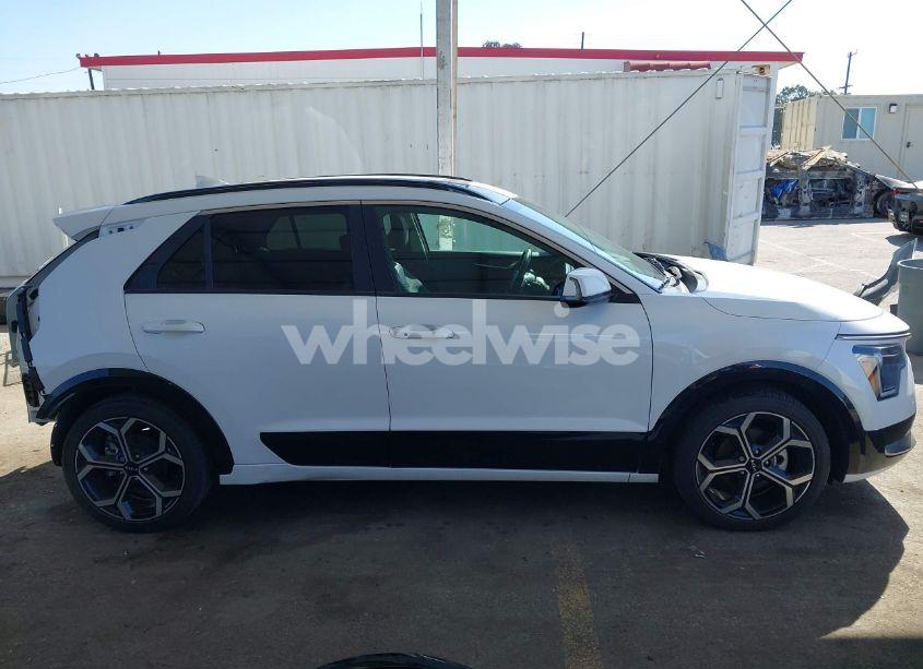 Photo 14 of 2023 Kia Niro EX TOURING (VIN KNDCR3LEXP5043592)