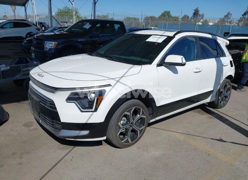 Photo 2 of 2023 Kia Niro EX TOURING (VIN KNDCR3LEXP5043592)