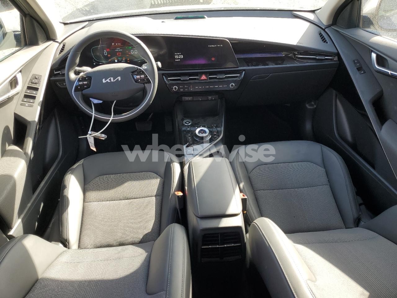 Photo 8 of 2025 KIA NIRO EX (VIN KNDCS3LF0S5277262)