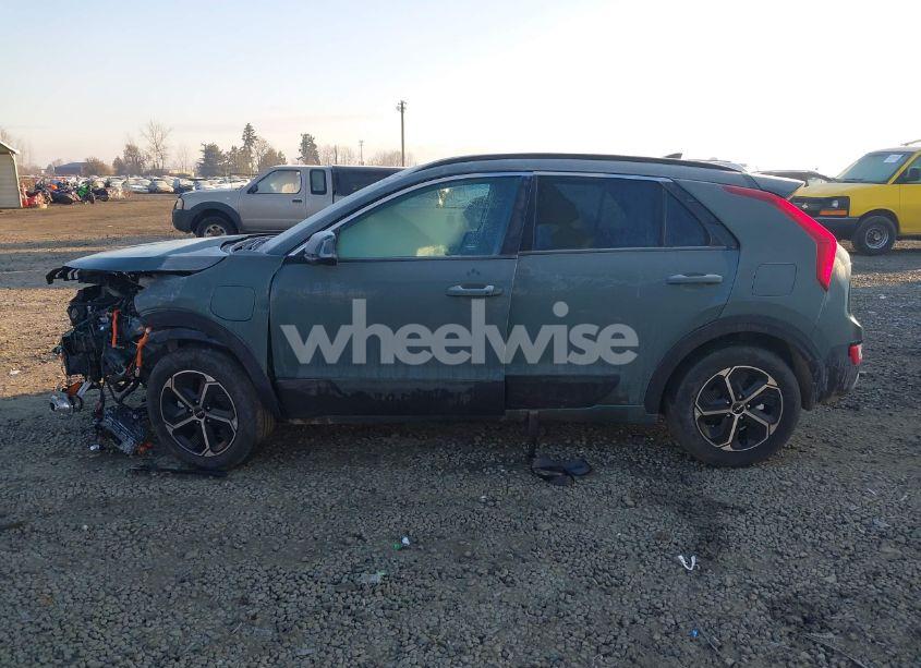 Photo 15 of 2025 Kia Niro PLUG-IN HYBRID EX (VIN KNDCS3LF1S5235618)