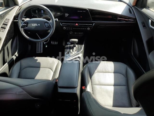 Photo 6 of 2023 KIA NIRO SX (VIN KNDCT3LE0P5043828)