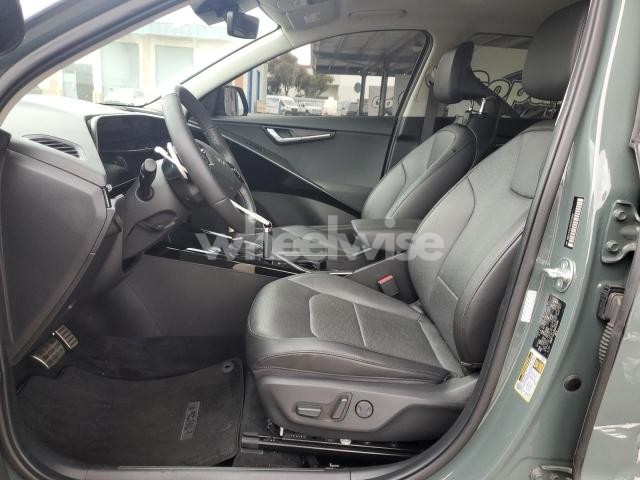 Photo 5 of 2024 KIA NIRO SX (VIN KNDCT3LE3R5125166)
