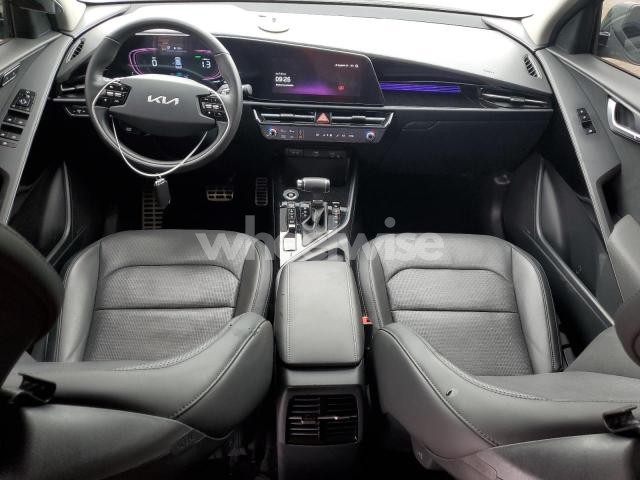 Photo 8 of 2024 KIA NIRO SX (VIN KNDCT3LE3R5125166)