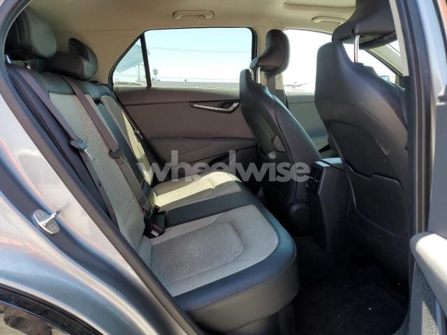 Photo 5 of 2024 KIA NIRO SX (VIN KNDCT3LE6R5131947)