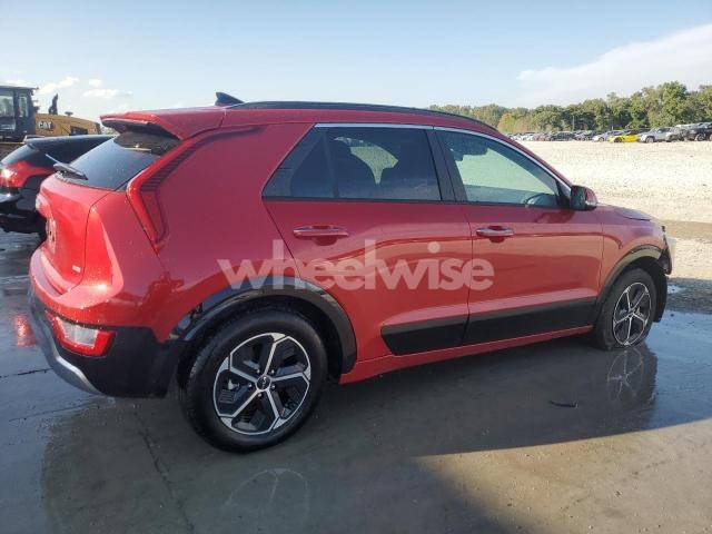 Photo 2 of 2025 KIA NIRO SX (VIN KNDCT3LE6S5250247)
