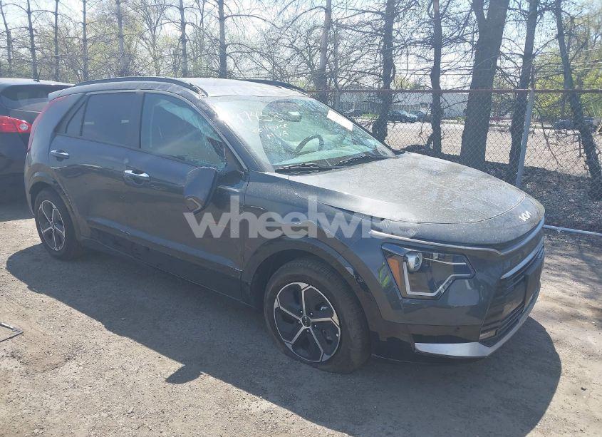 2023 Kia Niro SX (VIN KNDCT3LE7P5086661) main photo