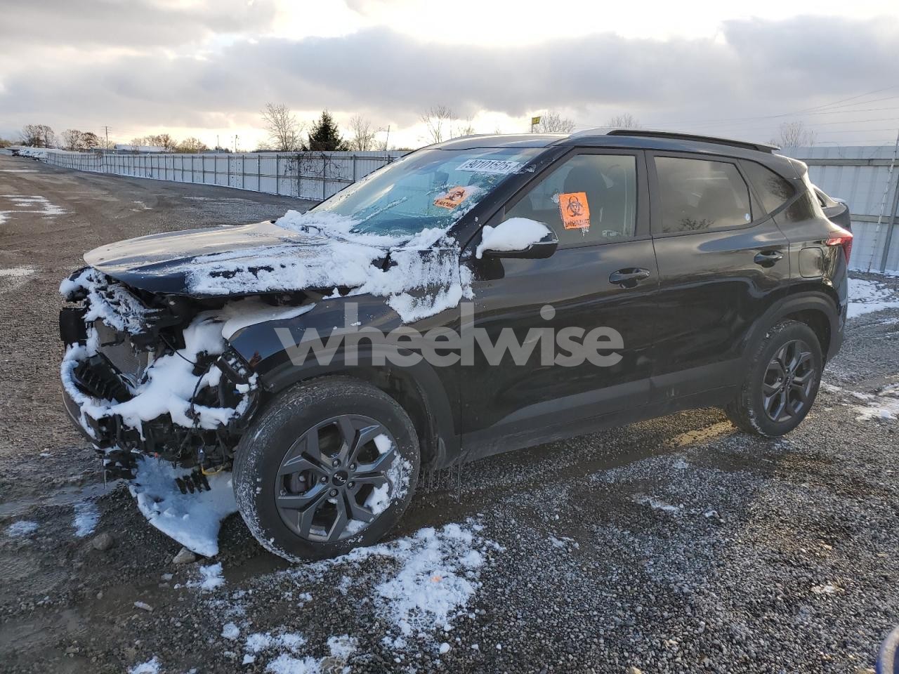 2024 KIA SELTOS LX (VIN KNDEP2AA3R7491172) main photo