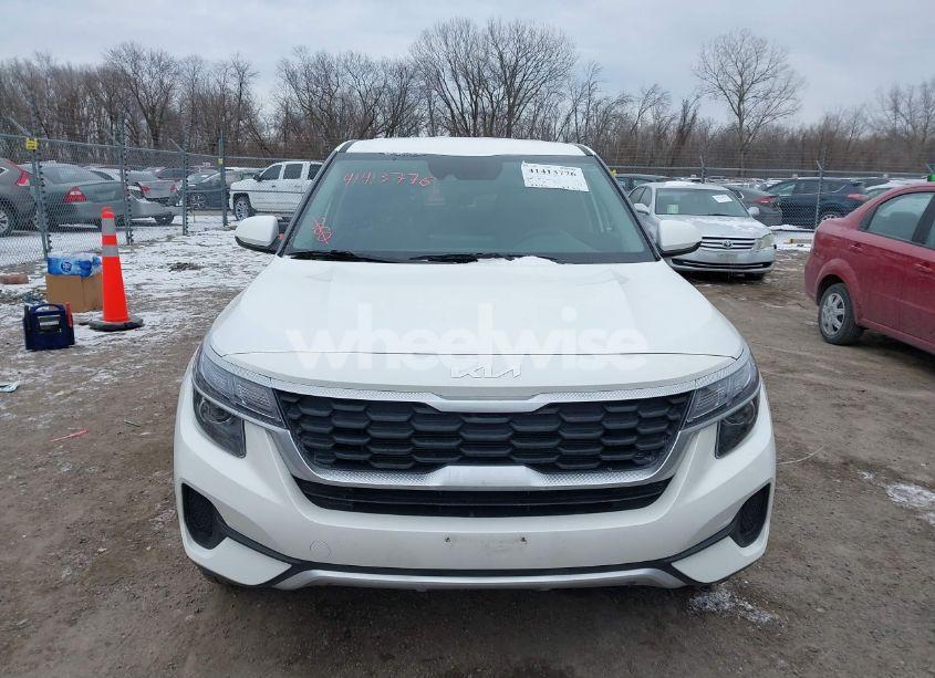 Photo 12 of 2023 Kia Seltos LX (VIN KNDEPCAA0P7449402)