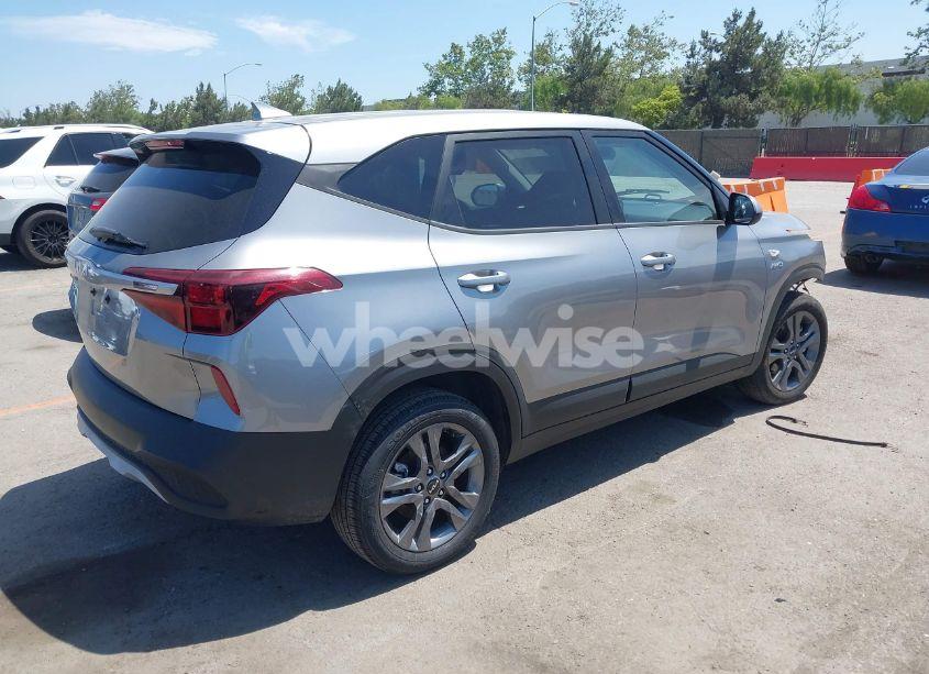 Photo 4 of 2023 Kia Seltos LX (VIN KNDEPCAA3P7370676)