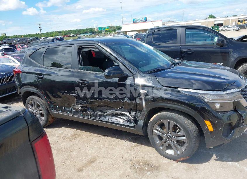 Photo 13 of 2021 Kia Seltos LX (VIN KNDEPCAA5M7159653)