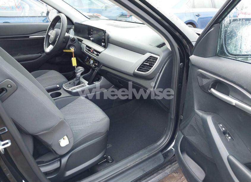 Photo 5 of 2024 Kia Seltos LX (VIN KNDEPCAA5R7667130)