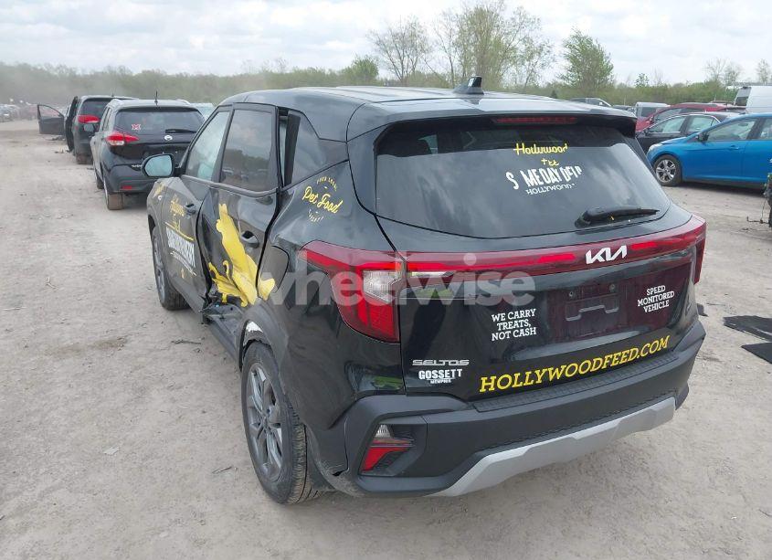 Photo 3 of 2024 Kia Seltos LX (VIN KNDEPCAA6R7538104)