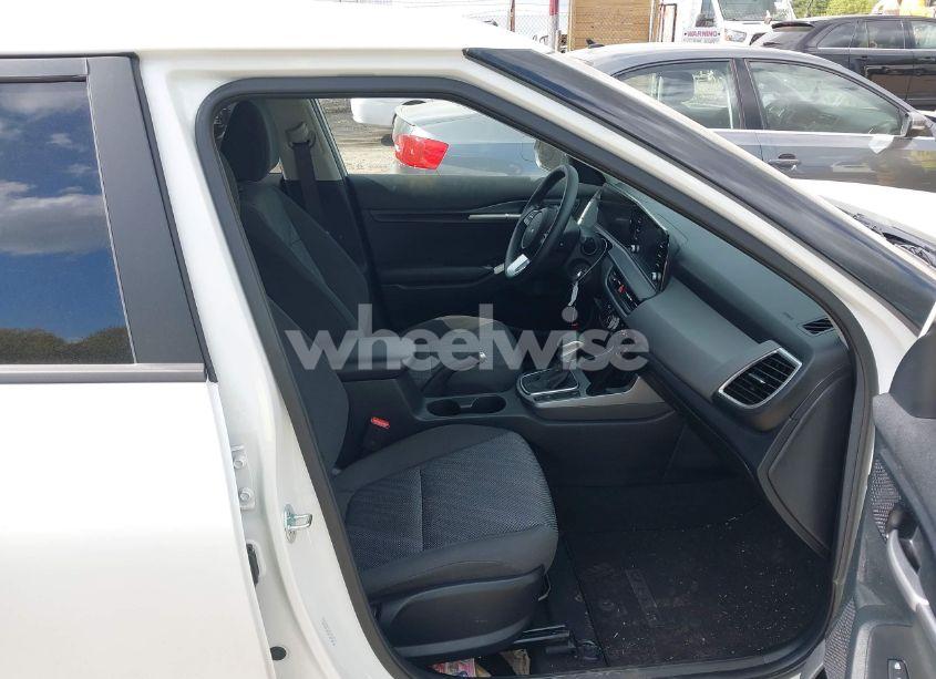 Photo 5 of 2024 Kia Seltos LX (VIN KNDEPCAA6R7614582)