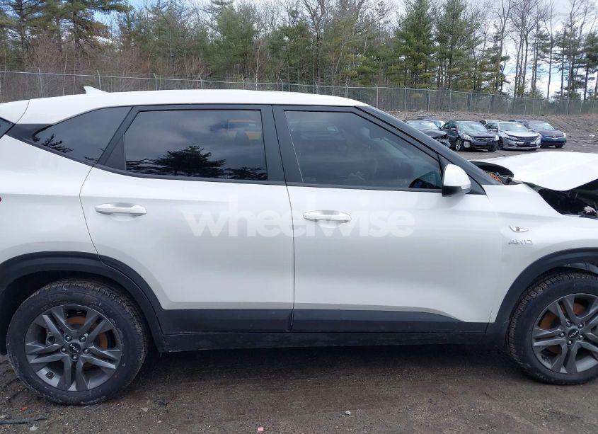 Photo 14 of 2023 Kia Seltos LX (VIN KNDEPCAAXP7387135)