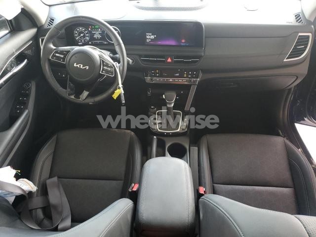 Photo 11 of 2024 KIA SELTOS EX (VIN KNDER2AA0R7573015)