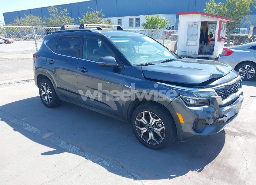 2022 Kia Seltos EX (VIN KNDERCAA0N7315688) main photo