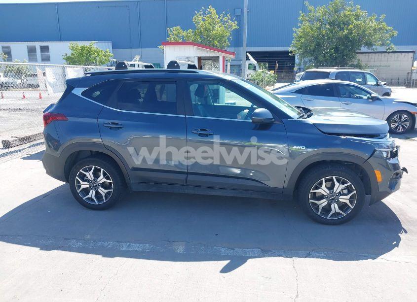 Photo 13 of 2022 Kia Seltos EX (VIN KNDERCAA0N7315688)
