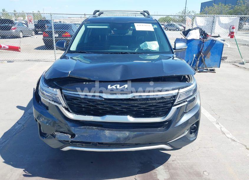 Photo 6 of 2022 Kia Seltos EX (VIN KNDERCAA0N7315688)