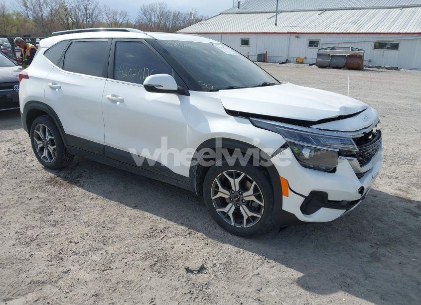 2022 Kia Seltos EX (VIN KNDERCAA3N7277308) main photo