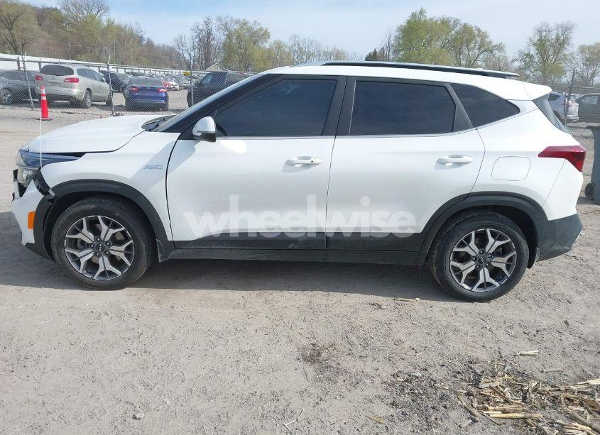 Photo 14 of 2022 Kia Seltos EX (VIN KNDERCAA3N7277308)