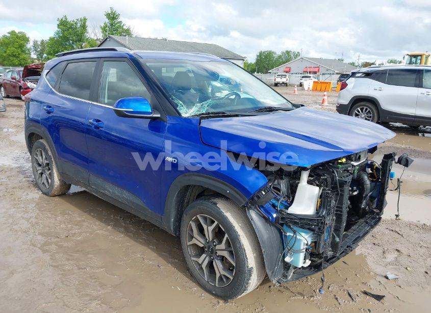 2022 Kia Seltos EX (VIN KNDERCAA5N7246531) main photo