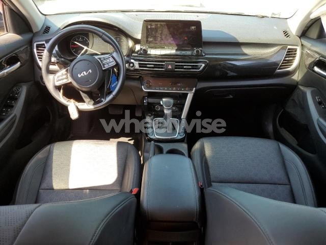 Photo 7 of 2022 KIA SELTOS EX (VIN KNDERCAA7N7314408)
