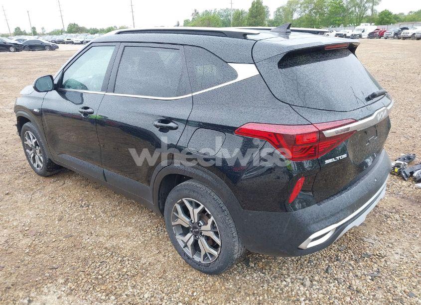 Photo 3 of 2023 Kia Seltos EX (VIN KNDERCAA9P7405196)