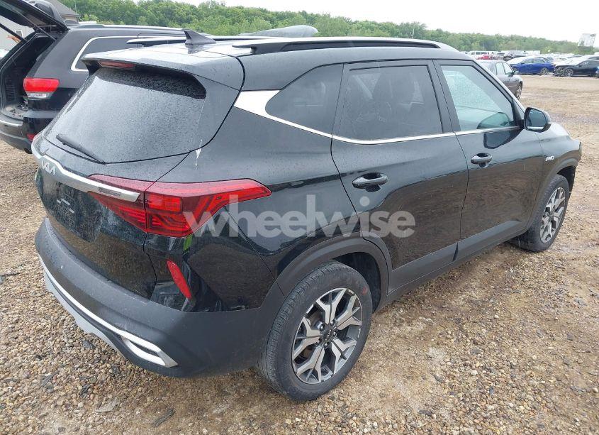 Photo 4 of 2023 Kia Seltos EX (VIN KNDERCAA9P7405196)