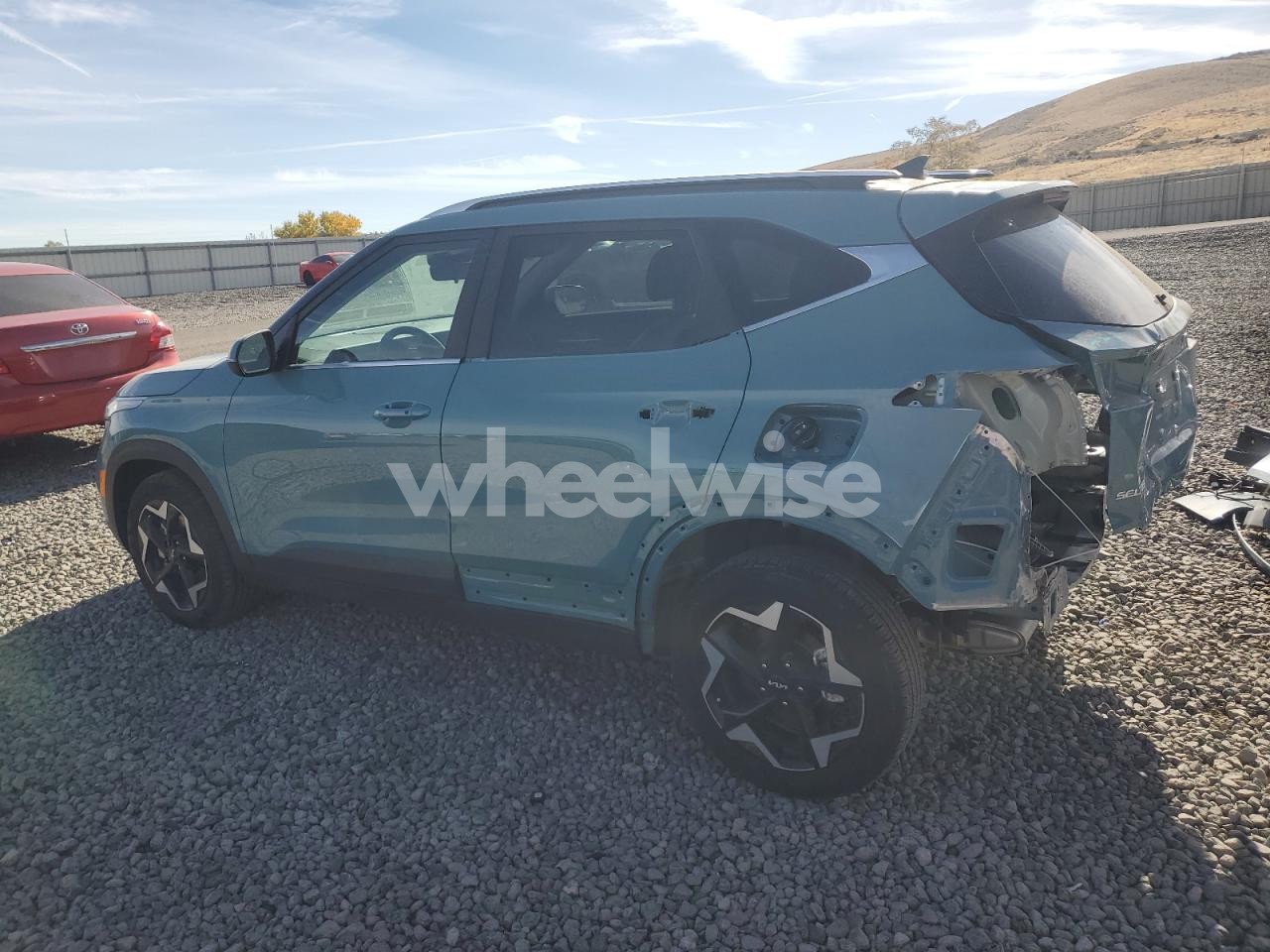 Photo 2 of 2025 KIA SELTOS EX (VIN KNDERCAA9S7677188)