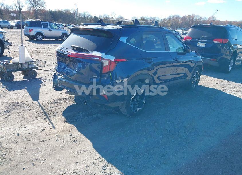 Photo 4 of 2024 Kia Seltos EX (VIN KNDERCAAXR7506489)