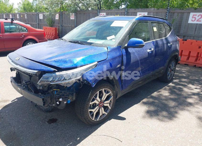 Photo 2 of 2021 Kia Seltos SX TURBO (VIN KNDETCA24M7127748)