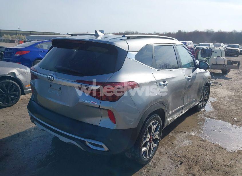 Photo 4 of 2021 Kia Seltos SX TURBO (VIN KNDETCA25M7073876)