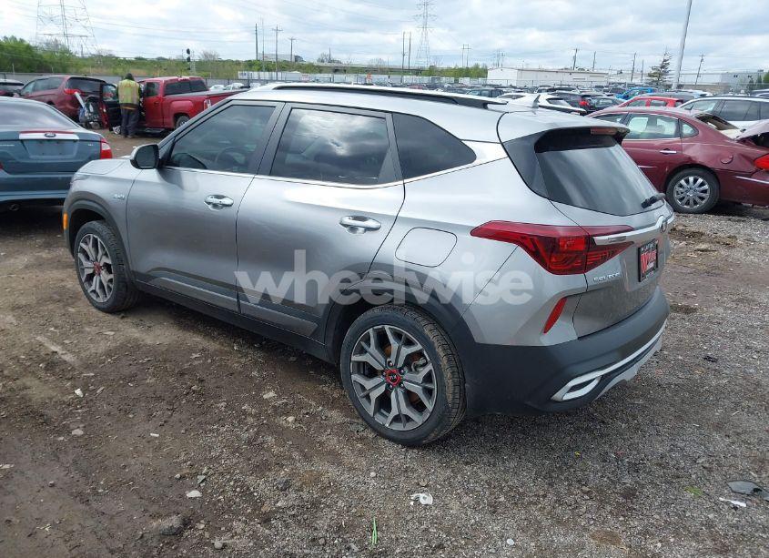 Photo 3 of 2021 Kia Seltos SX TURBO (VIN KNDETCA28M7161143)
