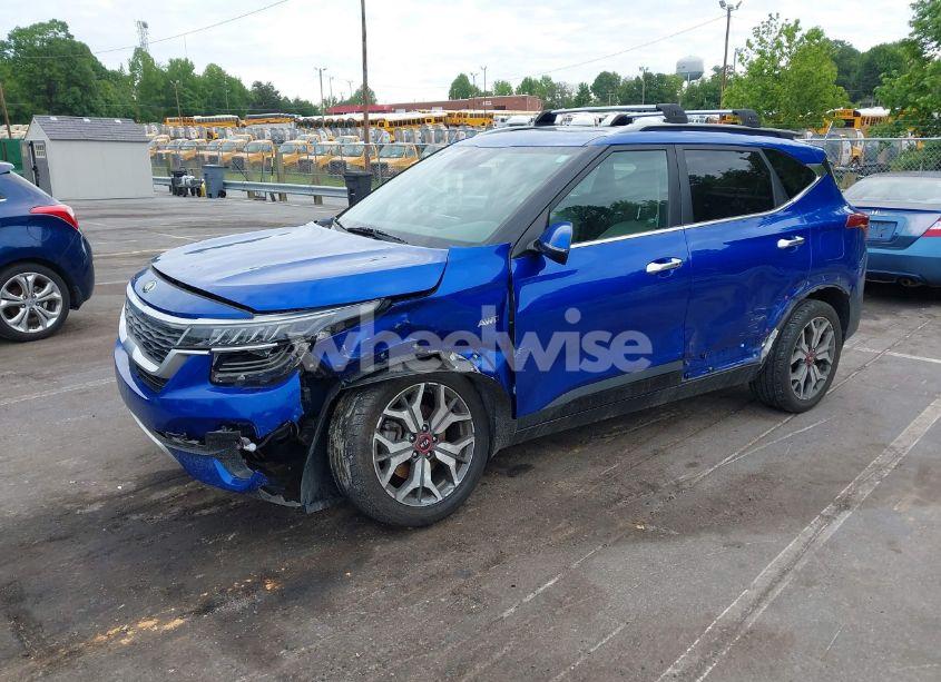 Photo 2 of 2021 Kia Seltos SX TURBO (VIN KNDETCA29M7083021)