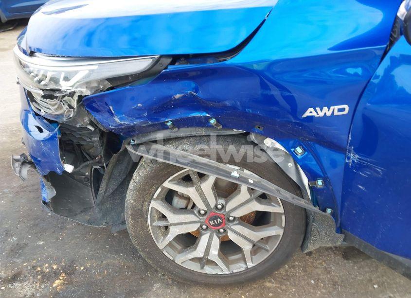 Photo 6 of 2021 Kia Seltos SX TURBO (VIN KNDETCA29M7083021)