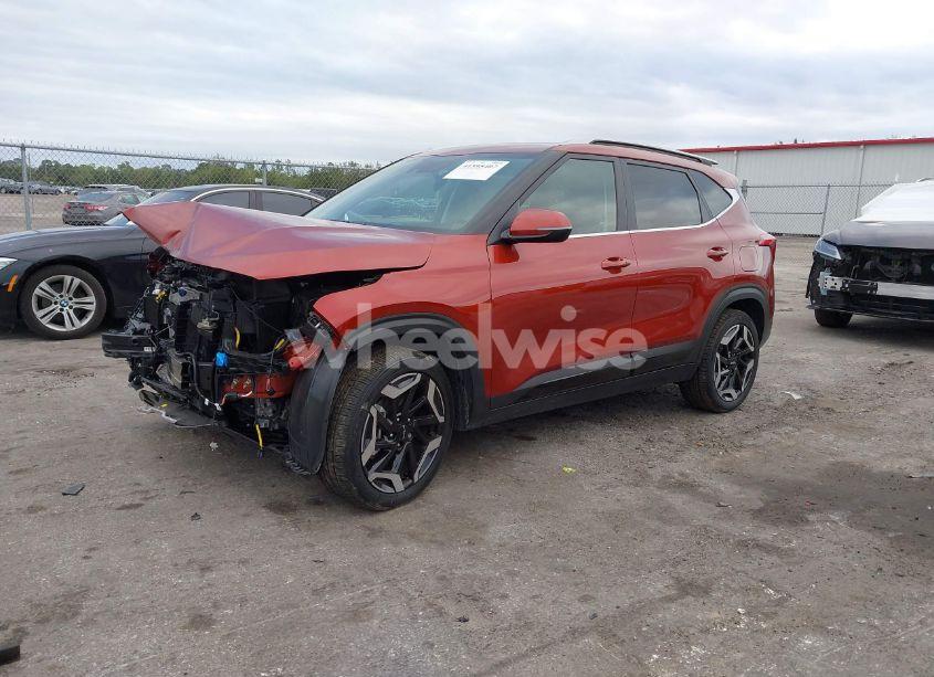 Photo 2 of 2024 Kia Seltos SX TURBO (VIN KNDETCA74R7587057)