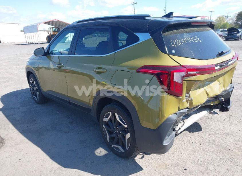 Photo 3 of 2024 Kia Seltos SX TURBO (VIN KNDETCA76R7544419)