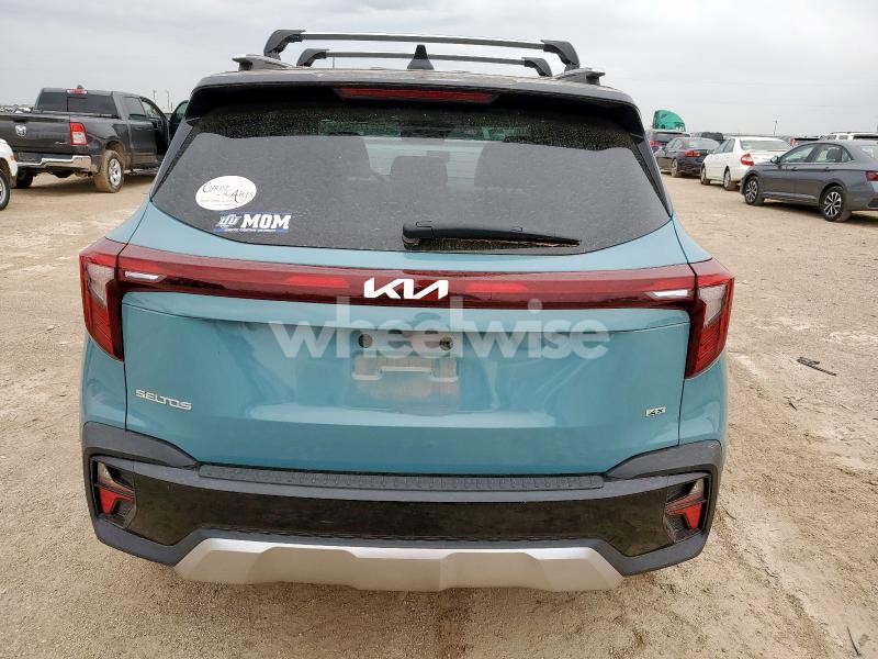 Photo 4 of 2024 KIA SELTOS SX (VIN KNDETCA79R7552384)