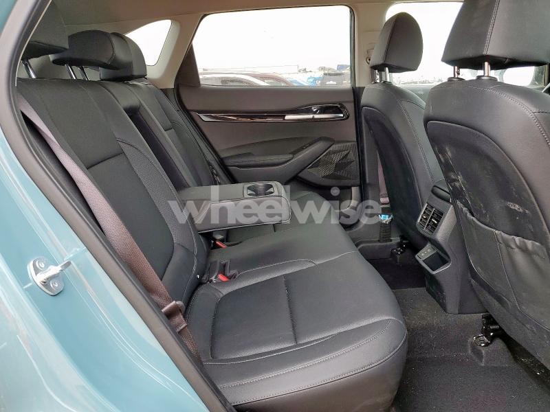 Photo 9 of 2024 KIA SELTOS SX (VIN KNDETCA79R7552384)